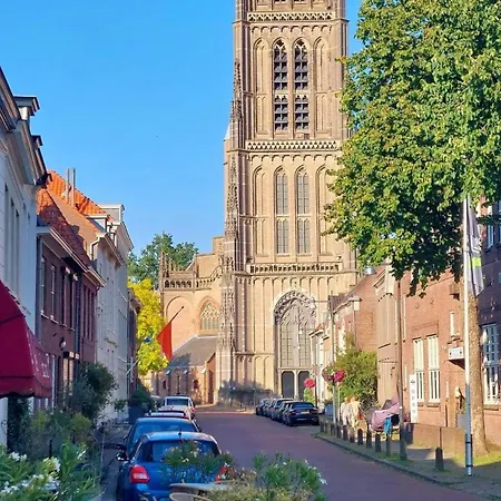 Bommels Bed アパート *